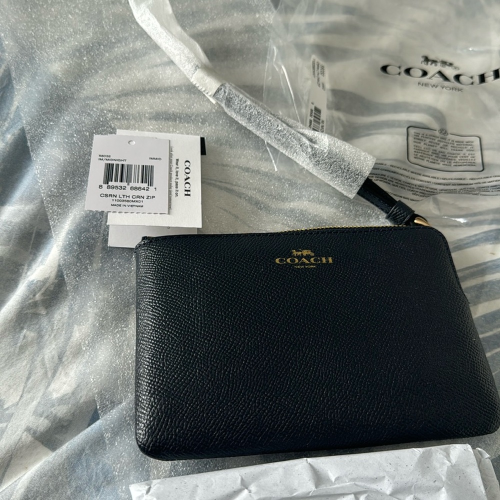 Coach Midnight Blue Corner Zip Wristlet NWT